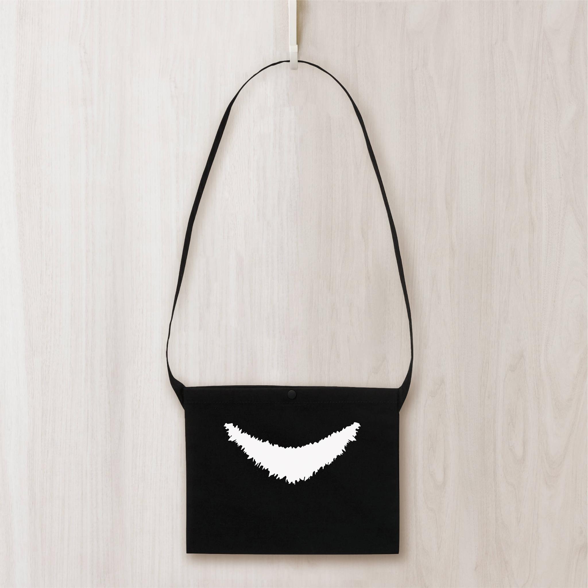 くまサコッシュ1枚目の画像